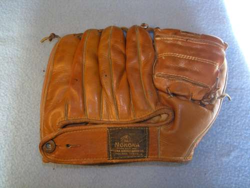 Jelly SoRelle Nokona G11 Back Doug